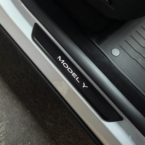 Protezione battitacco con LED illuminato per Tesla Model 3/Y