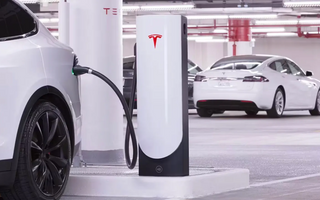 Tesla Opens First V4 Supercharging Site in Sparks, Nevada