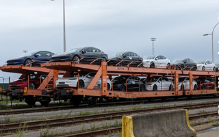 Tesla sends massive shipments of new Model 3 Highland to Europe, installs Michelin and Hankook tires