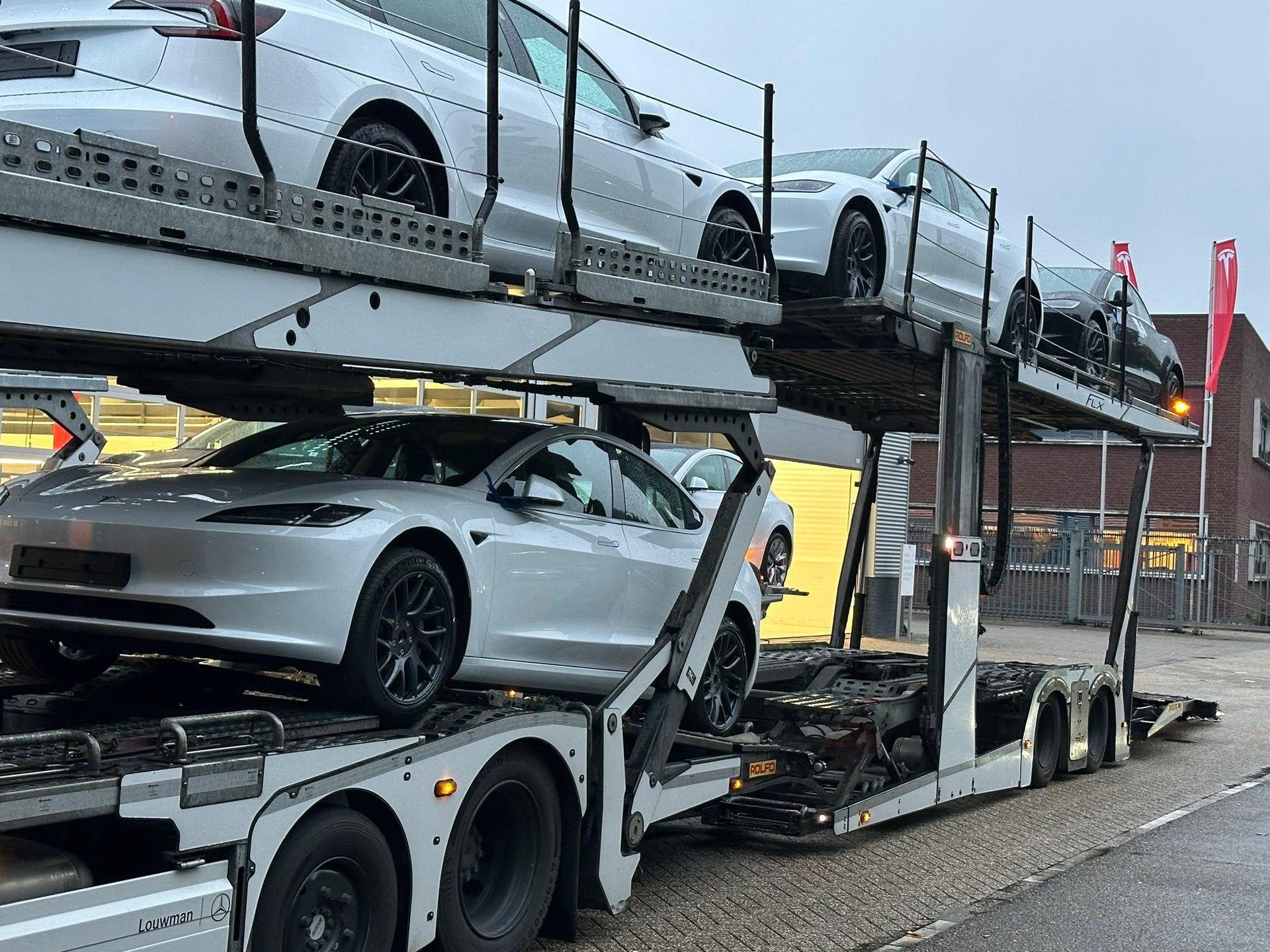 Tesla Model 3 Highland Owners in Europe are in for a treat: deliveries started in the Netherlands and Germany.