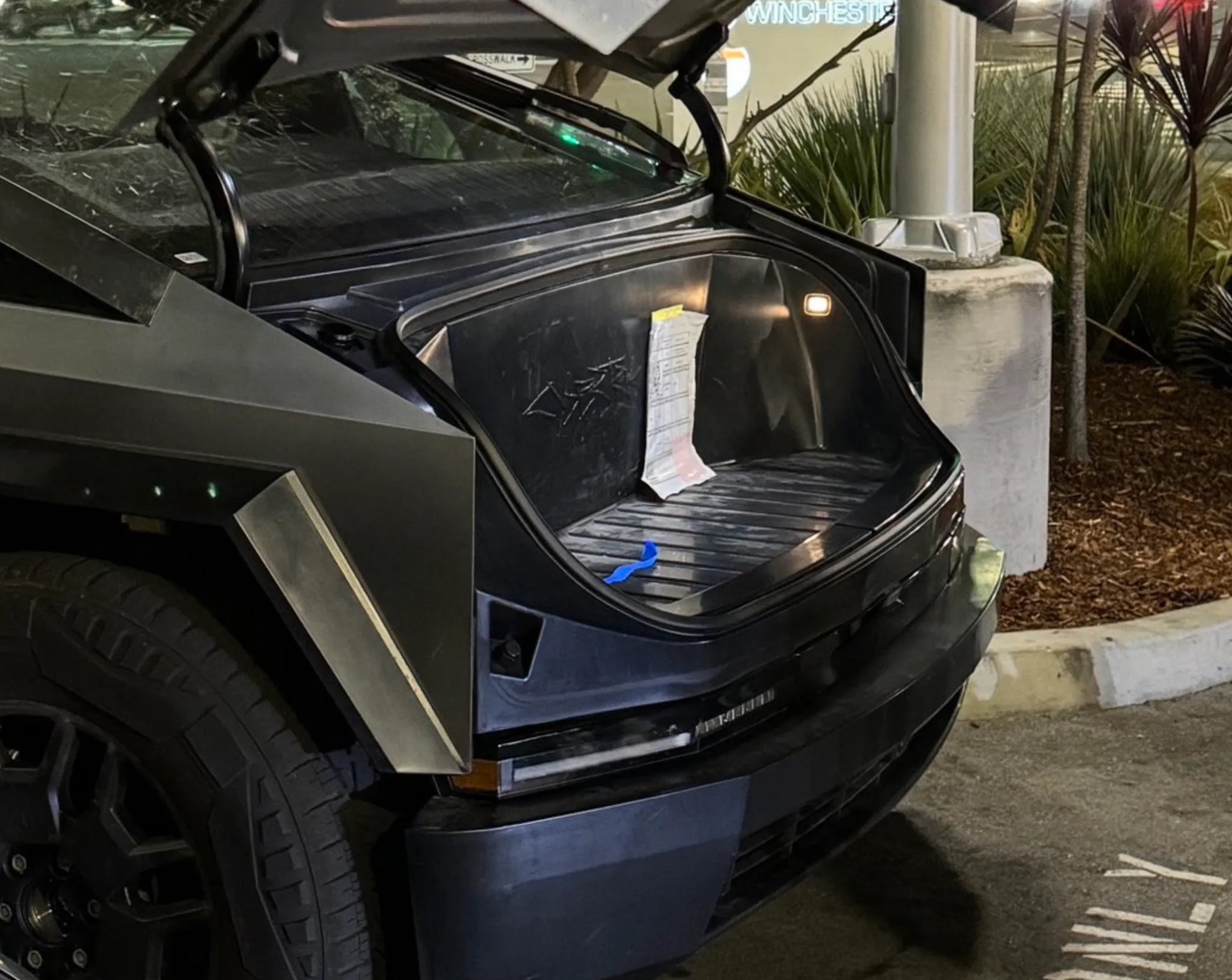 Tesla Cybertruck spotted in California with tonneau cover, tailgate opening