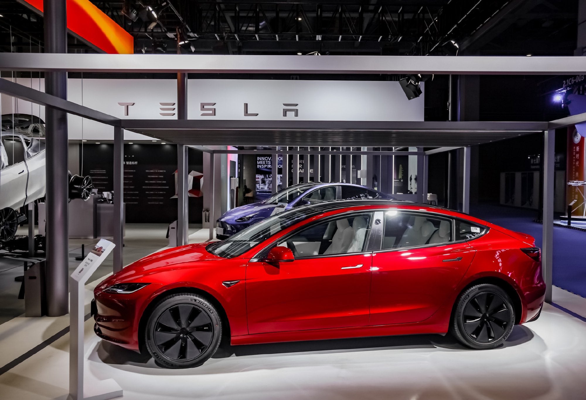Tesla displays refreshed Model 3 at 2023 Import Expo in China – Yeslak ...