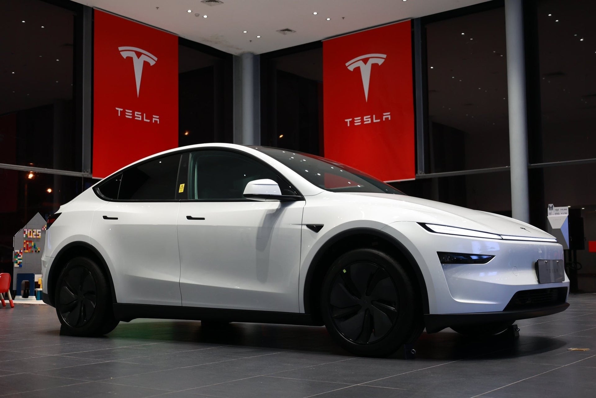 Tesla Rumored to Launch Budget Model Y ‘E80’ in China