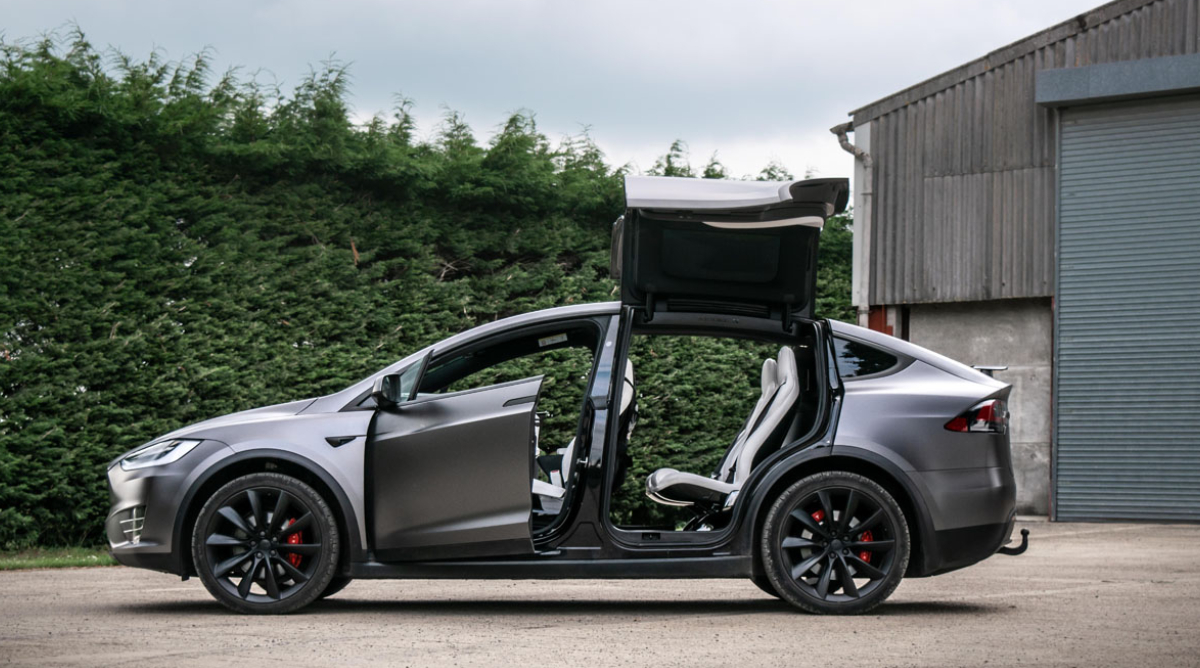 Tesla model x Plaid