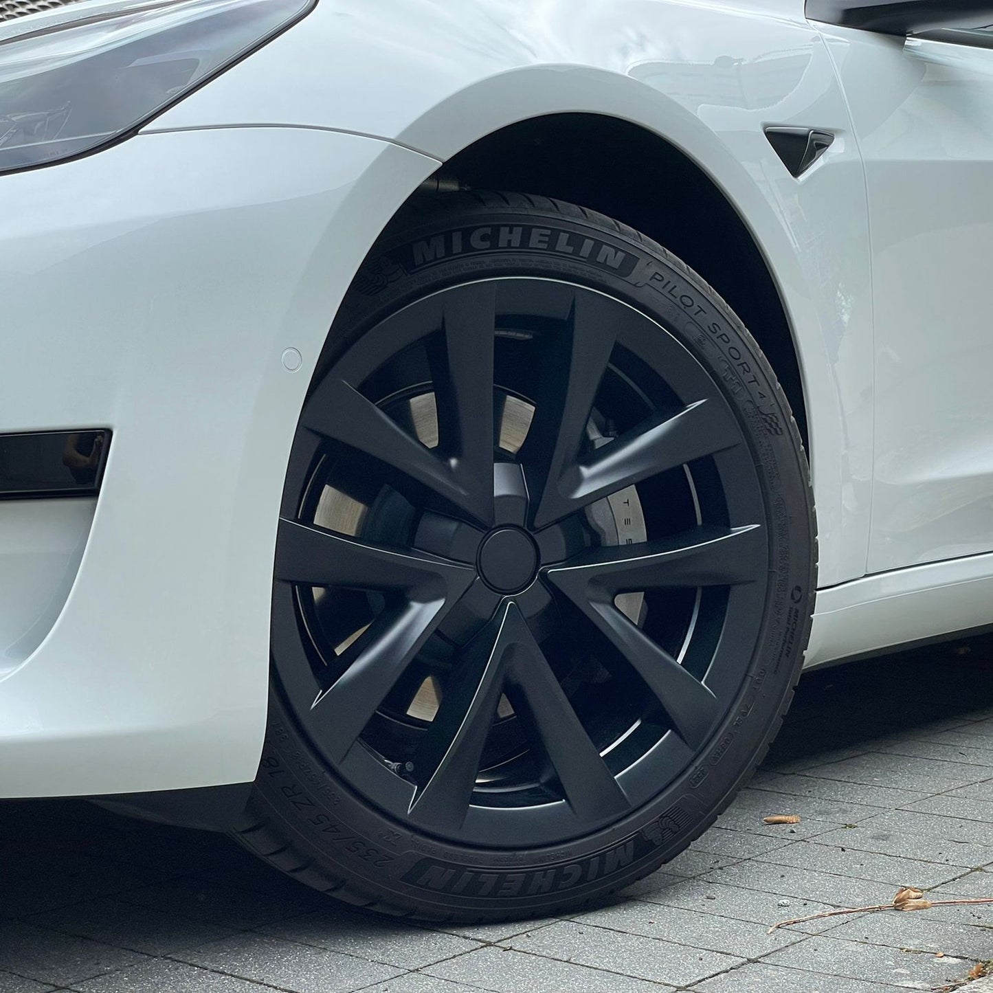 Arachnid-style Wheel Cover For Tesla Model 3 18'' Aero wheels