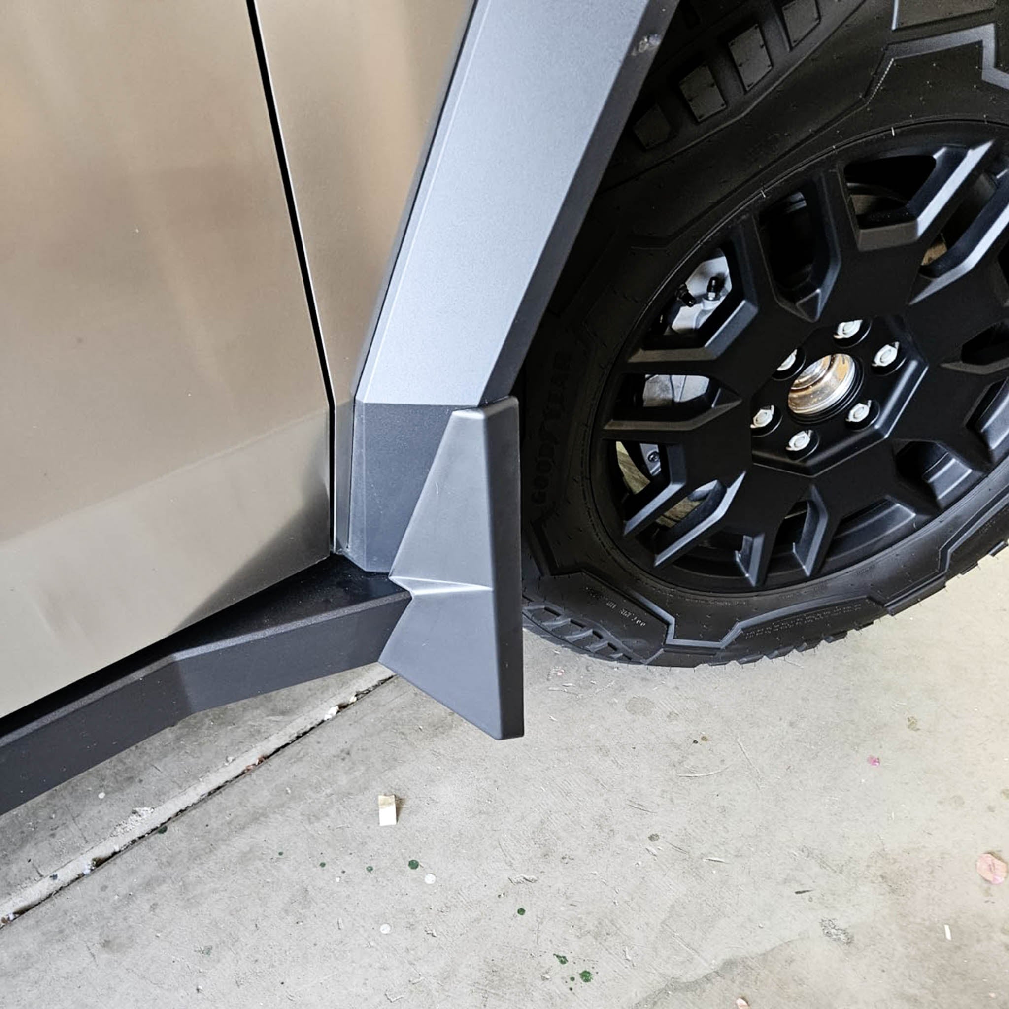 Mud Flaps for Cybertruck With Push-on Pins – Yeslak Tesla Accessories