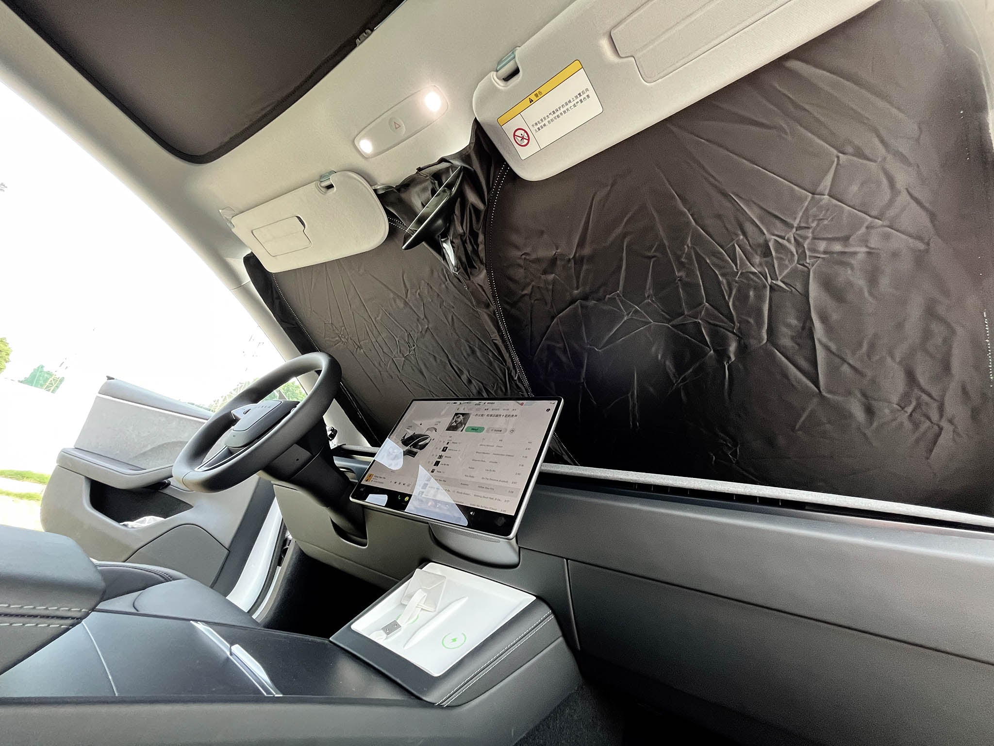 Windschutzscheiben-Sonnenschutz aus Glas für Tesla Model Y/3