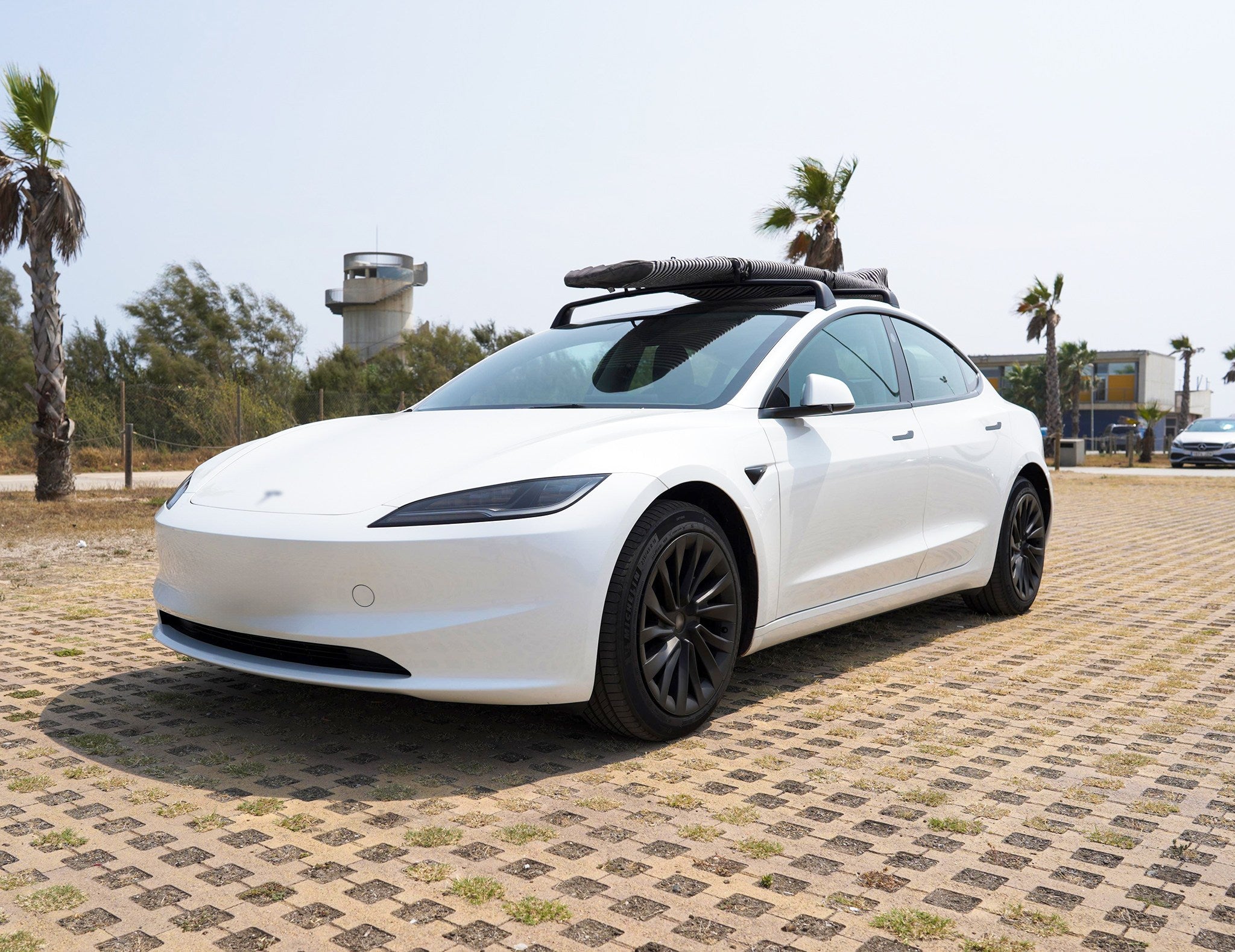 Tesla M3/Y (All Gens) Roof Rack Cross Bars 150lb Cargo – Yeslak