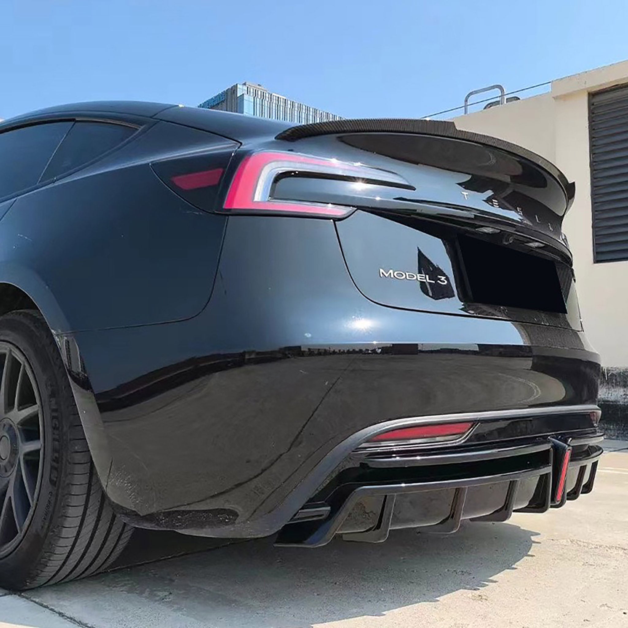 Tesla 2024+ Model 3 Highland Rear Bumper Diffuser with LED Brake Light ...